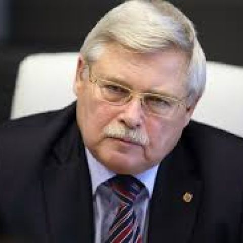 Наше общество слишком долго делало вид, что инвалидов не существует