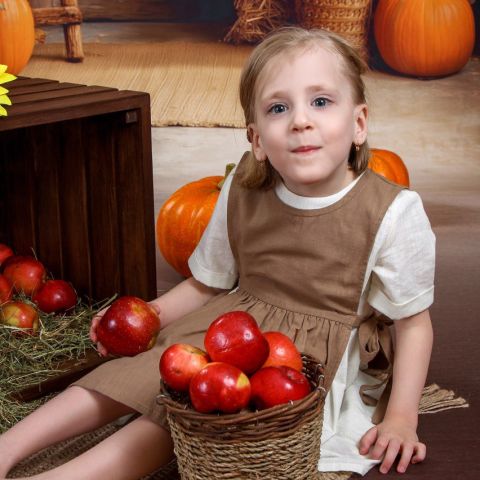 Поможем Ане сделать "Шаг вперед"