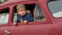К морю на машине: в Госдуму внесли законопроект о бесплатной парковке для многодетных и инвалидов