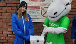 Футбольные болельщики помогли Ване Баянкову
