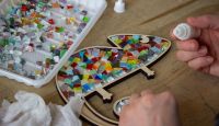 В рамках акции «Чудесный мамин выходной» прошел мастер-класс по мозаике