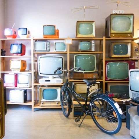 Российские телеканалы адаптируют вещание для инвалидов по слуху к 2020 году